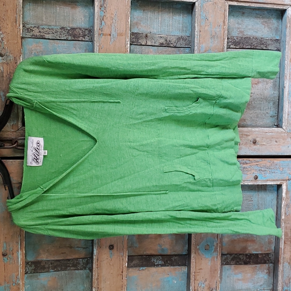 Lightweight hooded sweater